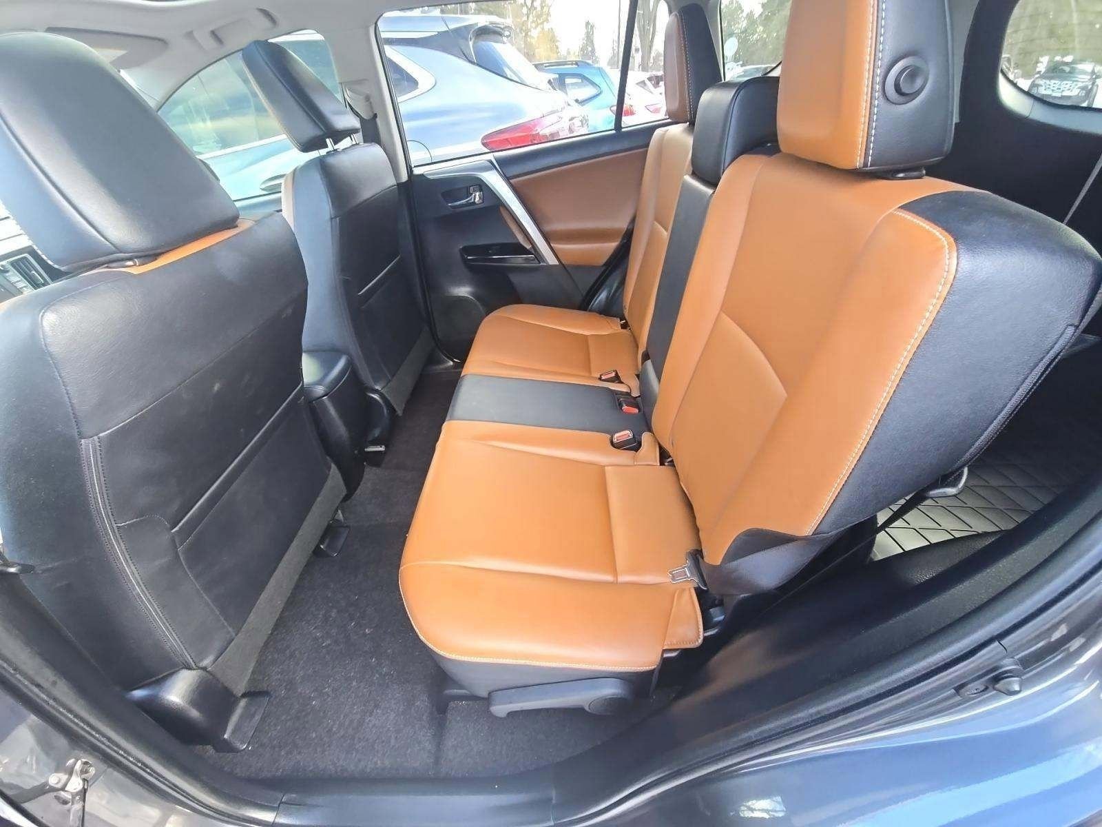 Used 2018 Toyota RAV4 Limited image 41