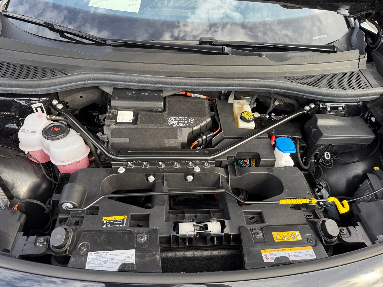 Certified 2023 Volkswagen ID.4 Pro S AWD/4WD image 20