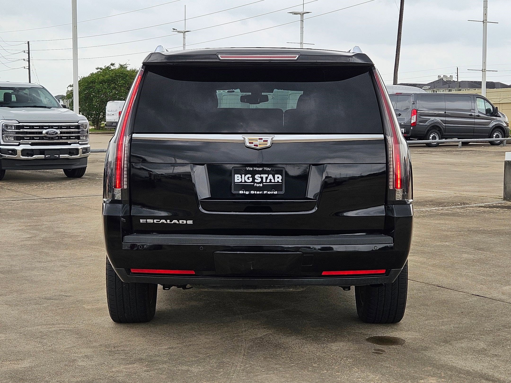 Used 2016 Cadillac Escalade 2WD image 5