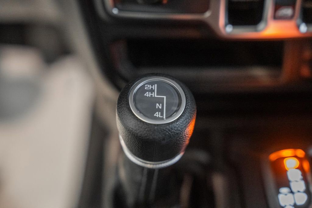 New 2025 Jeep Gladiator Sport image 21