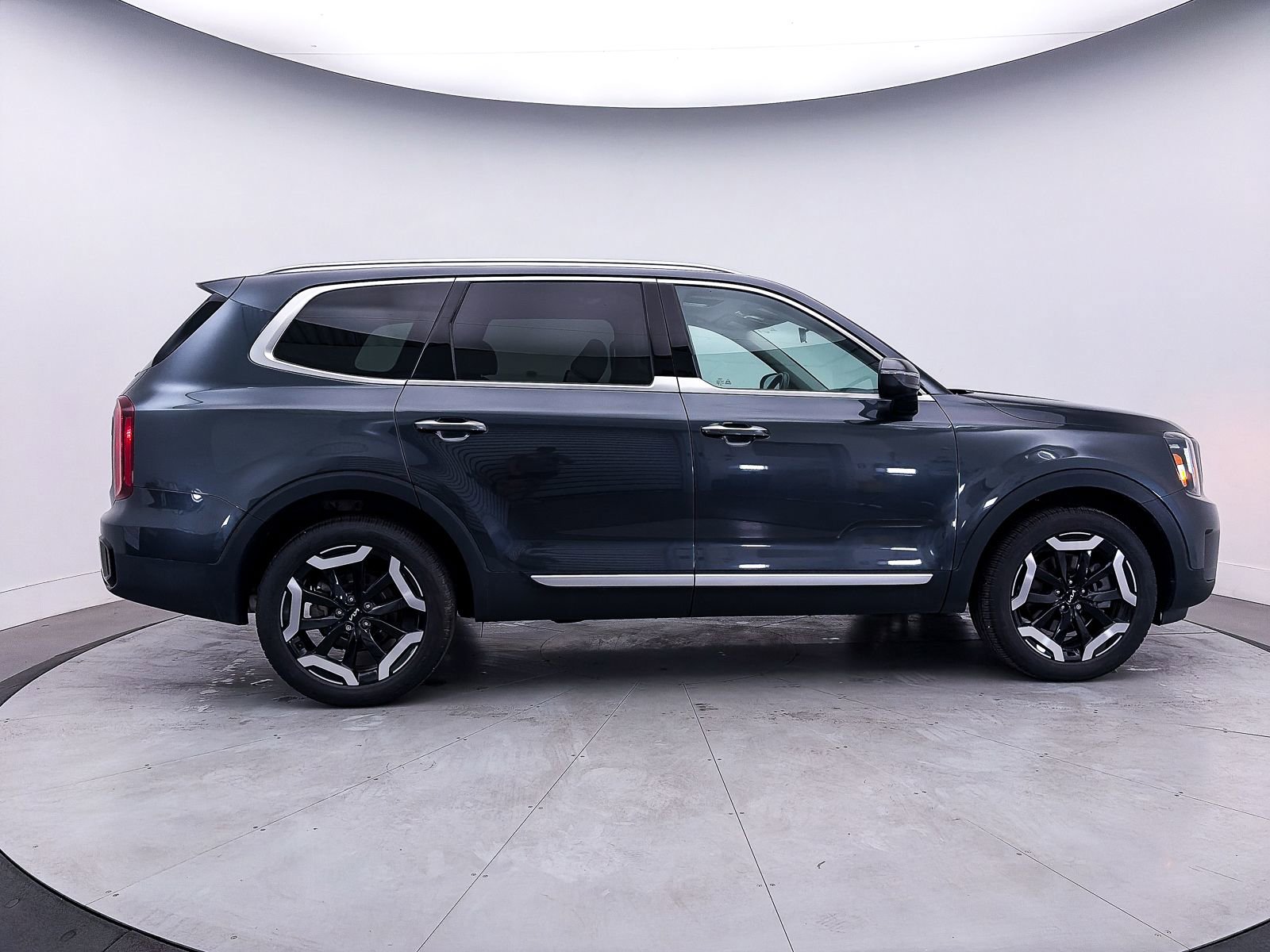 Used 2024 Kia Telluride S w/ S Sunroof Package image 44