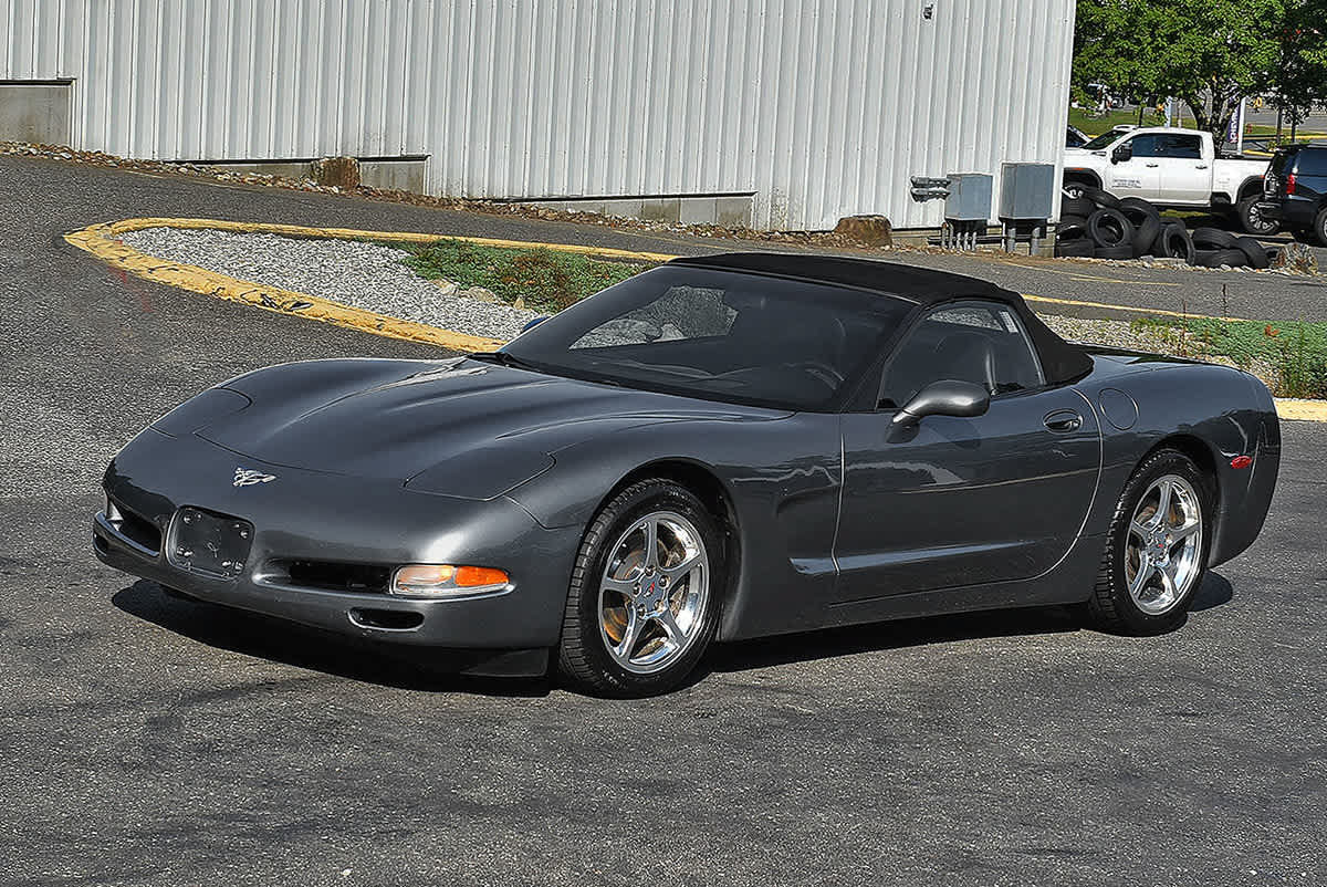 Used 2003 Chevrolet Corvette Convertible w/ Preferred Equipment Group1 RWD image 4