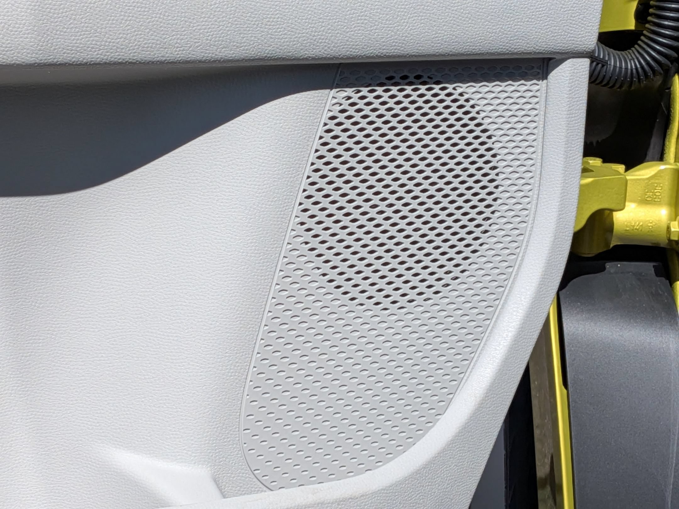 New 2025 Volkswagen ID. Buzz 1st Edition AWD/4WD image 11