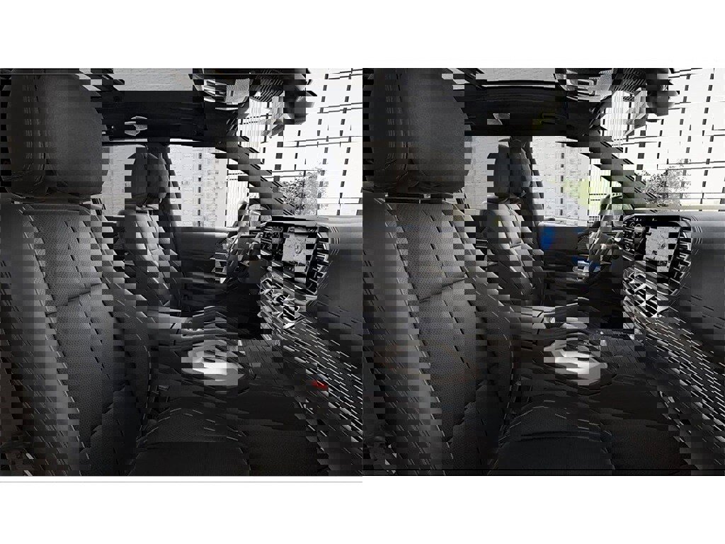 New 2026 Mercedes-Benz GLS 580 4MATIC image 4