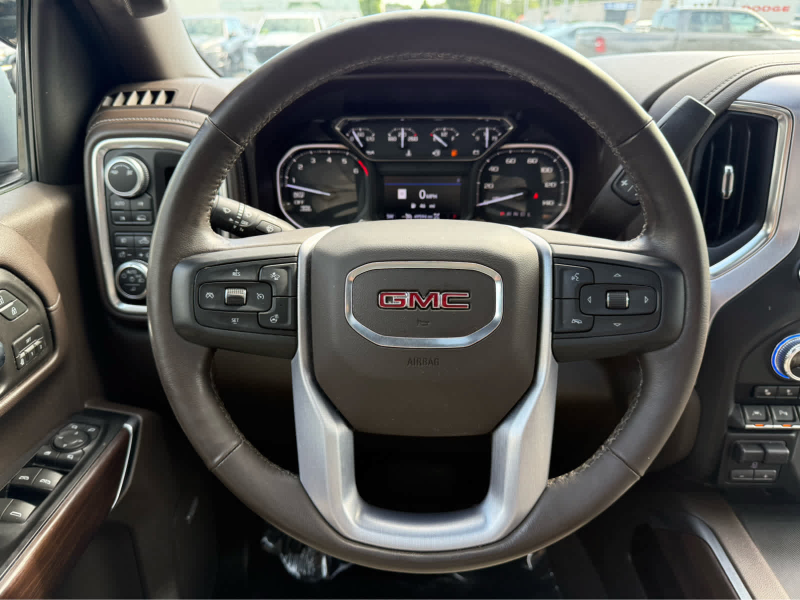 Used 2019 GMC Sierra 1500 SLT w/ SLT Premium Plus Package AWD/4WD image 17