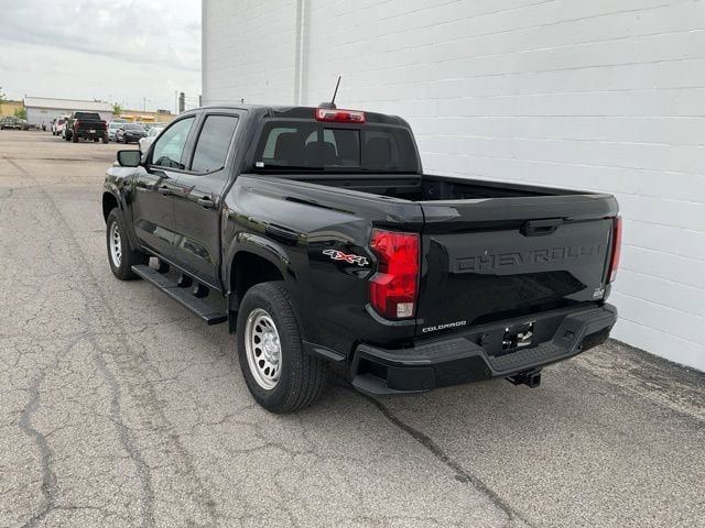 Used 2026 Chevrolet Colorado W/T w/ Advanced Trailering Package AWD/4WD image 34