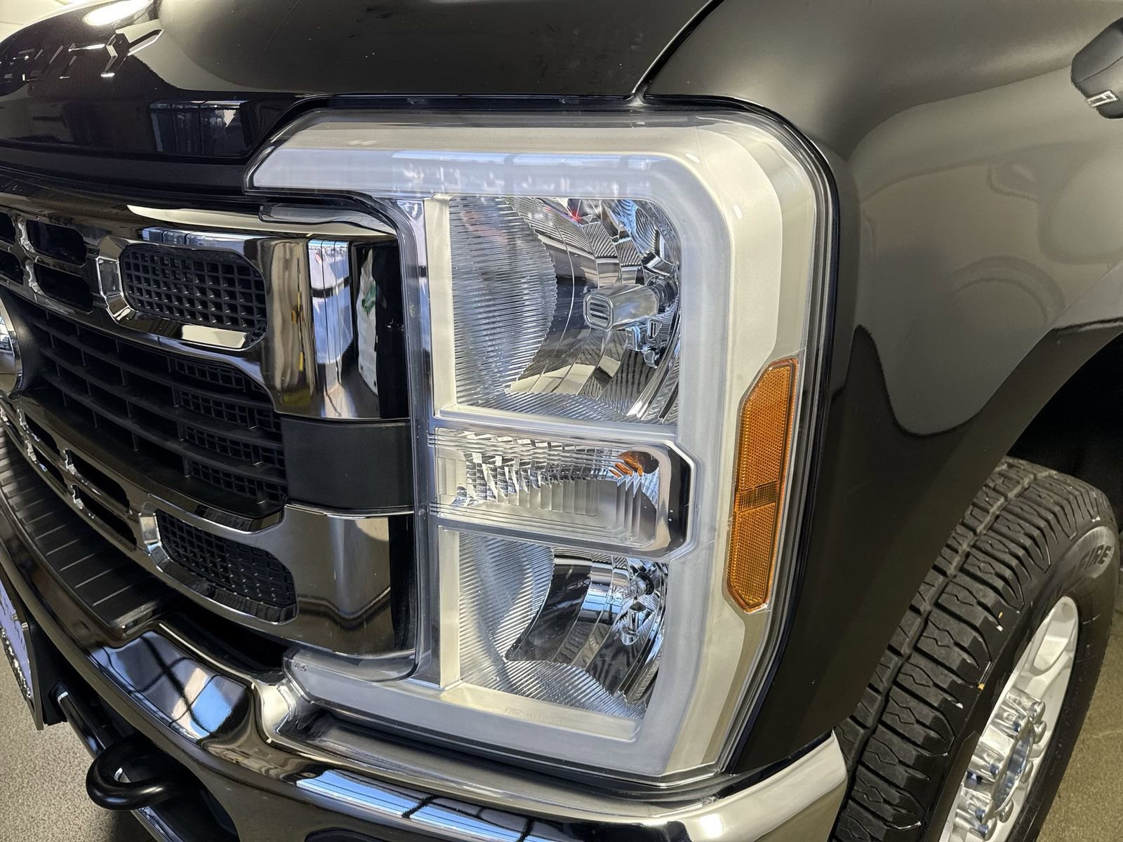 Used 2025 Ford F250 XLT image 27