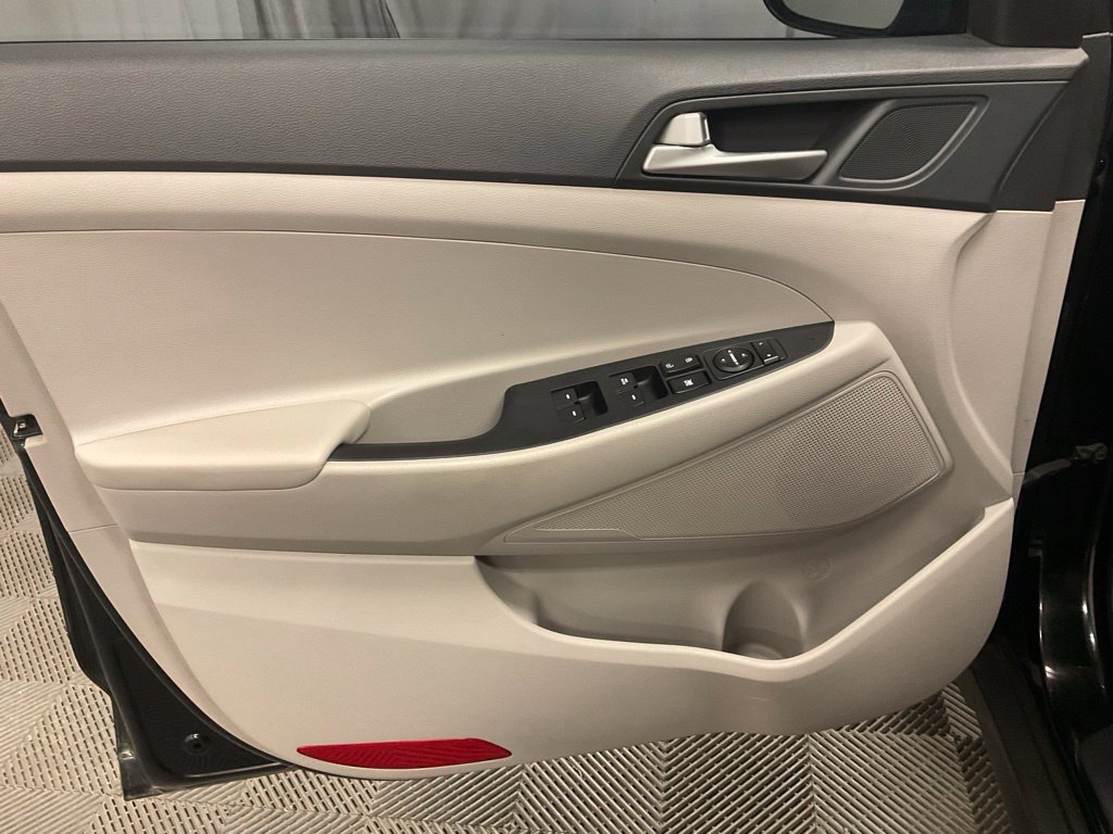 Used 2019 Hyundai Tucson Value AWD/4WD image 15