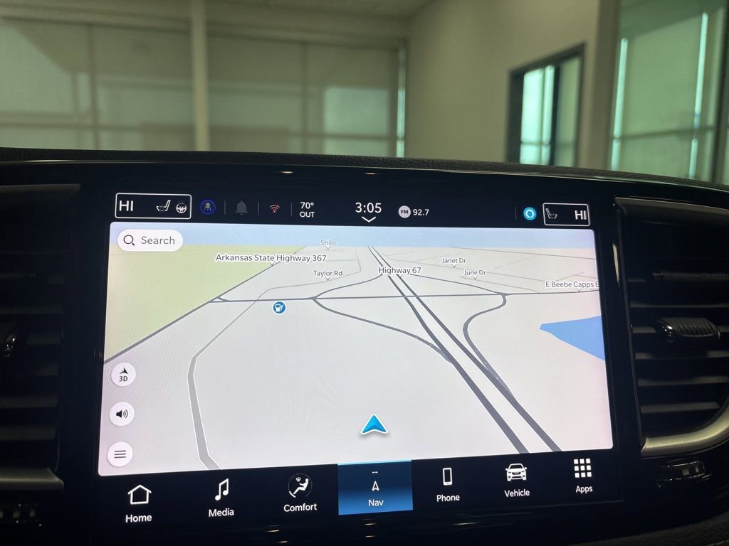 Used 2025 Chrysler Pacifica Limited image 23