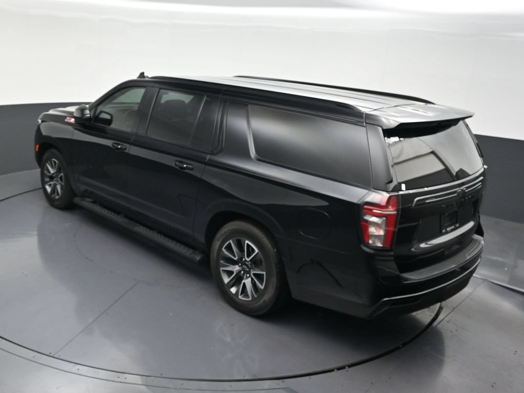 Used 2024 Chevrolet Suburban Z71 w/ Z71 Off-Road Package AWD/4WD image 18