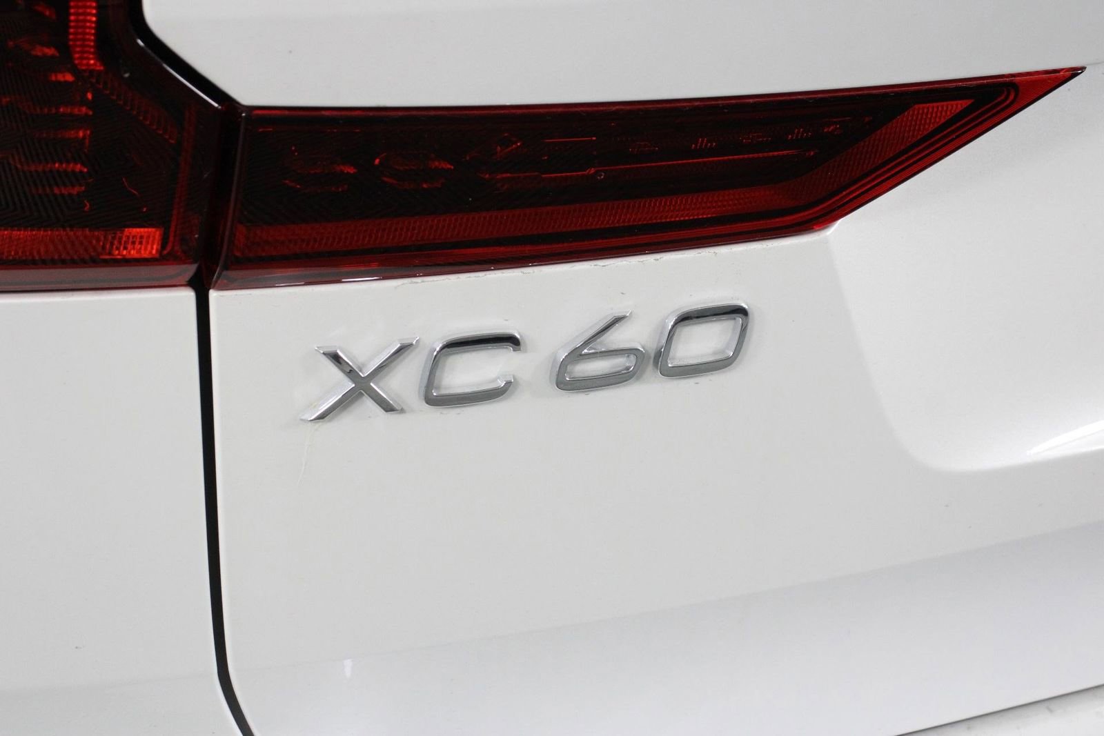 Certified 2026 Volvo XC60 B5 Plus AWD/4WD image 19
