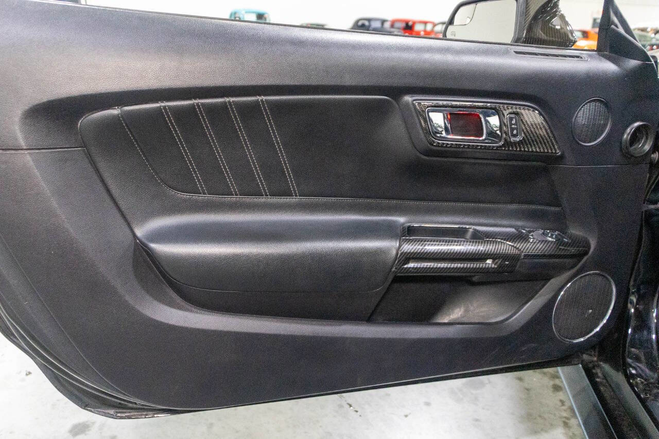 Used 2015 Ford Mustang GT Premium RWD image 40