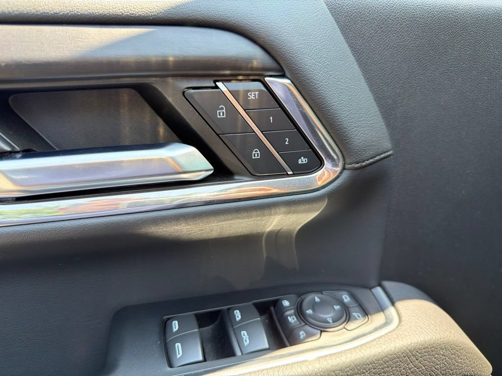 Used 2024 GMC Sierra 2500 Denali w/ Technology Package AWD/4WD image 14