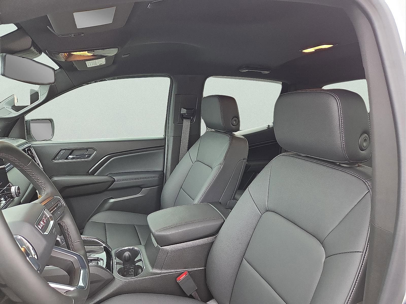 Used 2025 GMC Canyon Elevation w/ Convenience Package image 12