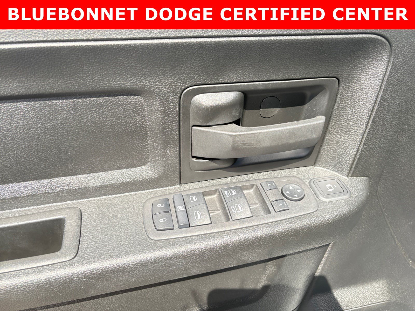 Used 2024 RAM 2500 Tradesman w/ Chrome Appearance Group AWD/4WD image 10