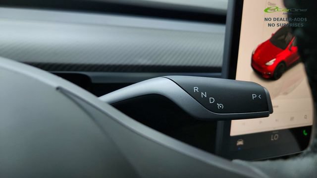 Used 2025 Tesla Model Y Performance AWD/4WD image 43