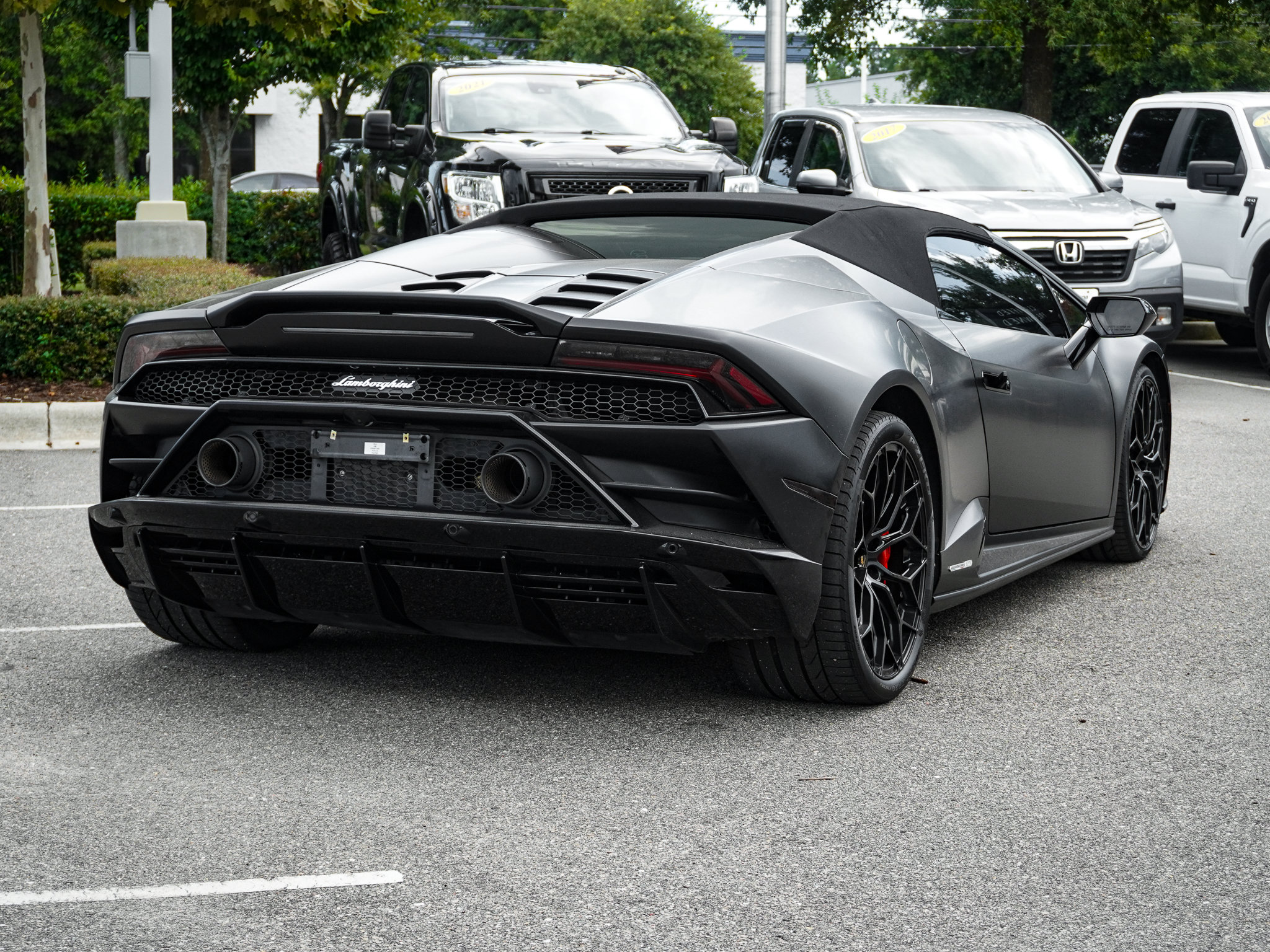 Used 2022 Lamborghini Huracan EVO AWD/4WD image 10