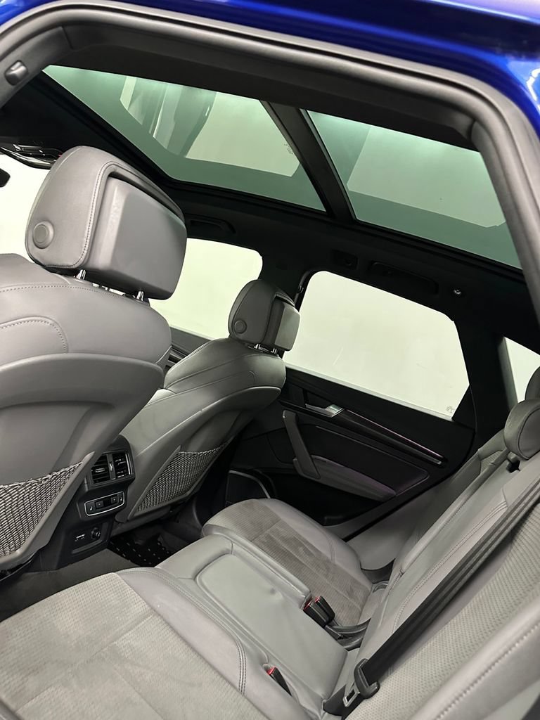 Used 2022 Audi SQ5 Prestige w/ Prestige Package AWD/4WD image 26