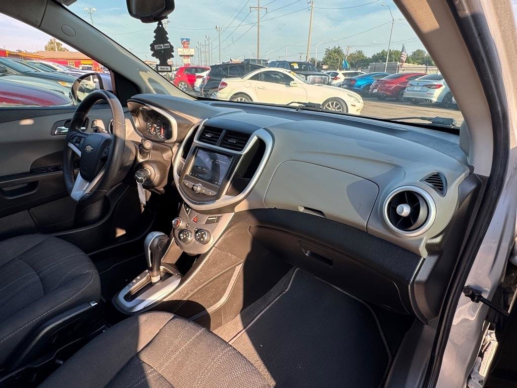 Used 2019 Chevrolet Sonic LT FWD image 12