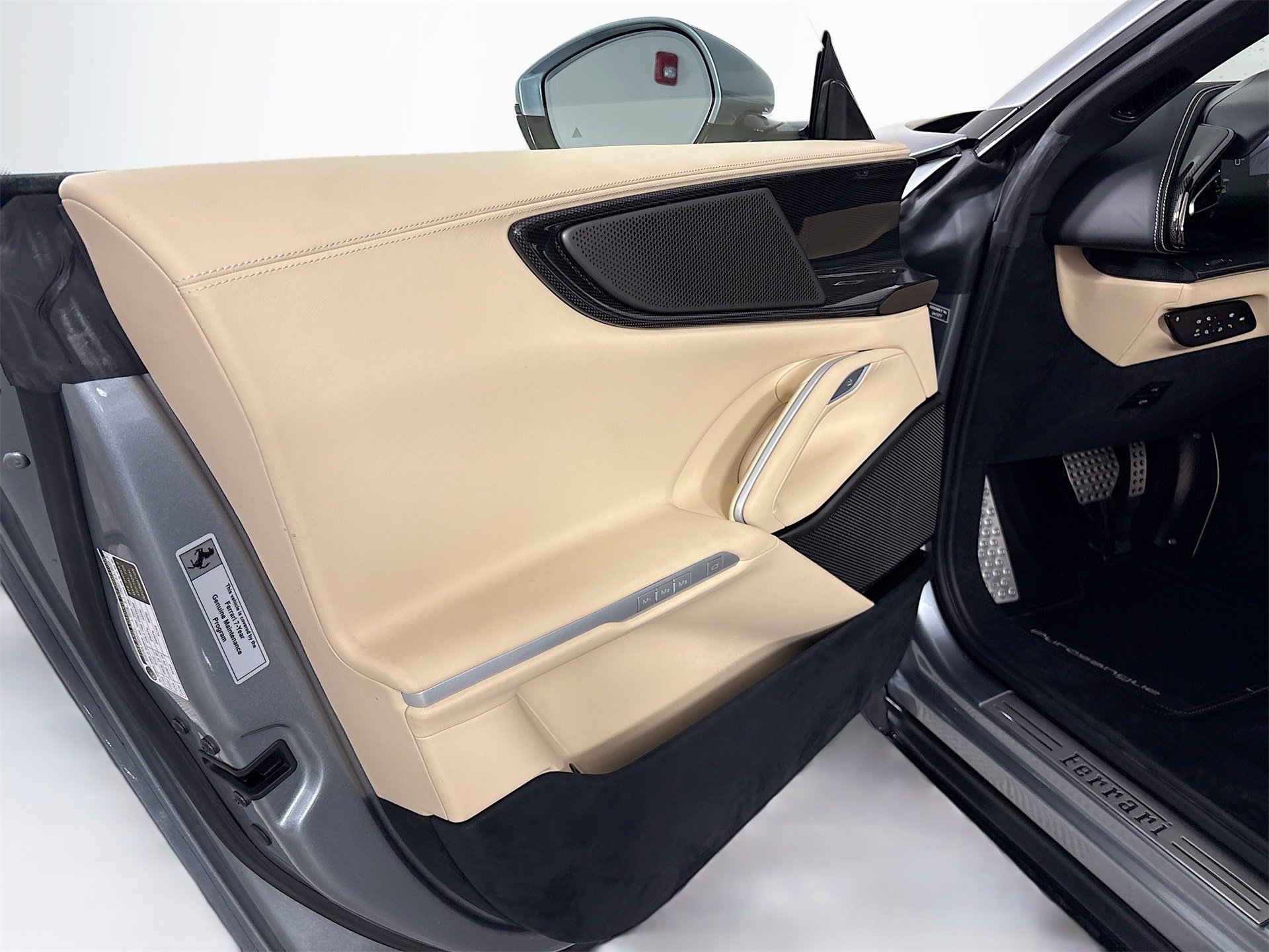 Certified 2025 Ferrari Purosangue image 30