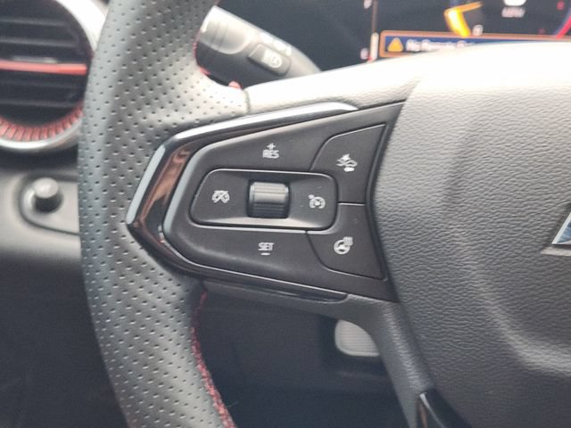 Used 2025 Chevrolet Trax RS w/ Driver Confidence Package FWD image 28