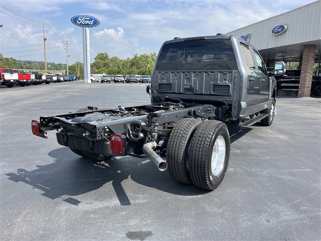 New 2026 Ford F350 XL image 3