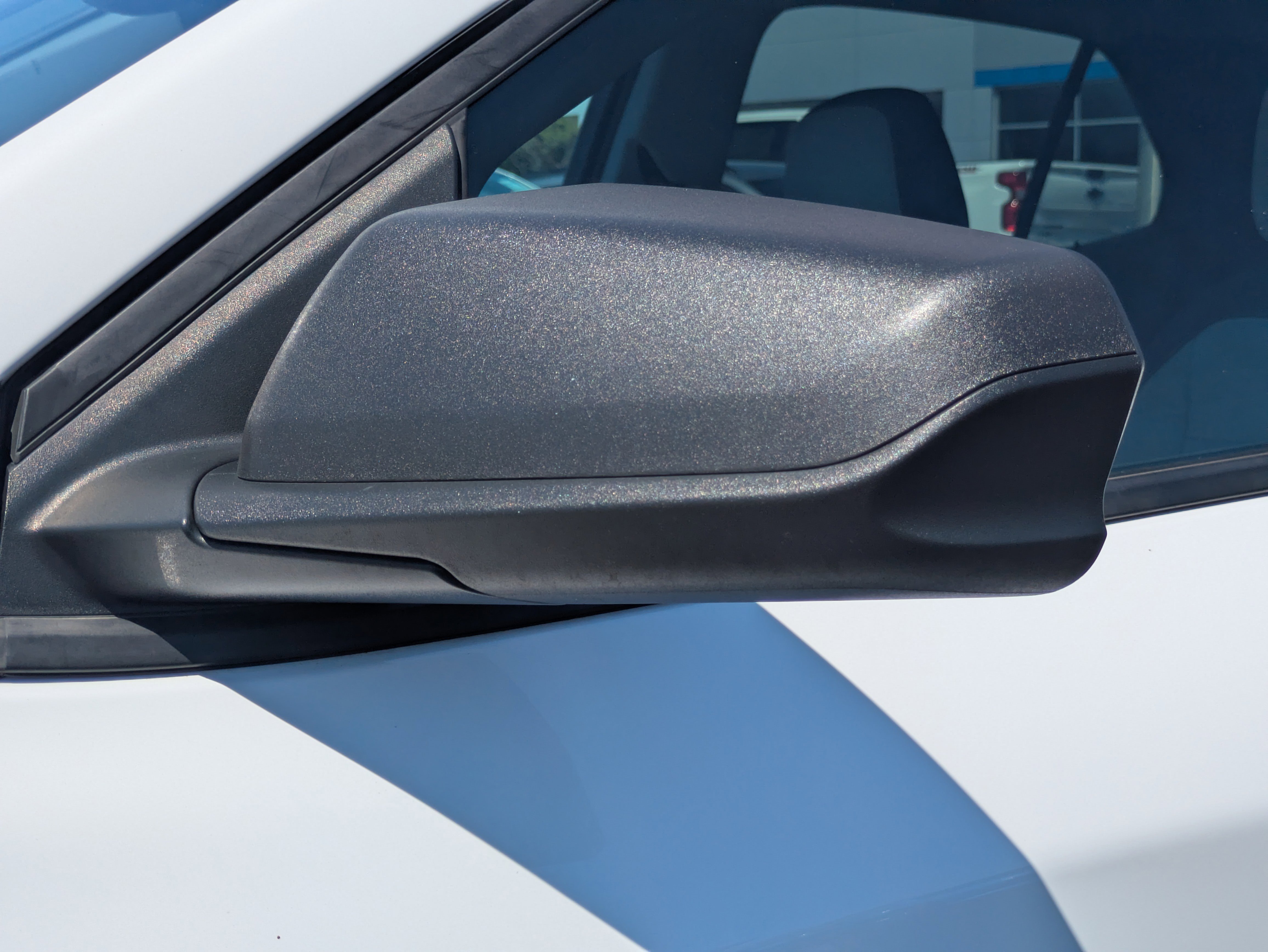 Used 2023 Chevrolet Equinox LS image 31