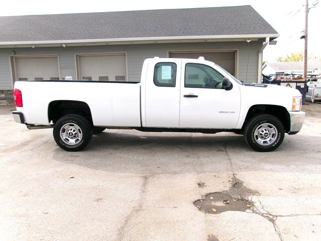 Used 2012 Chevrolet Silverado 2500 W/T w/ Snow Plow Prep Package image 6
