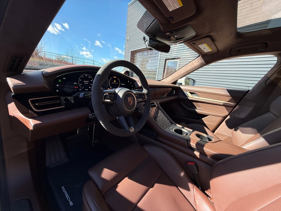 New 2026 Porsche Taycan GTS image 4