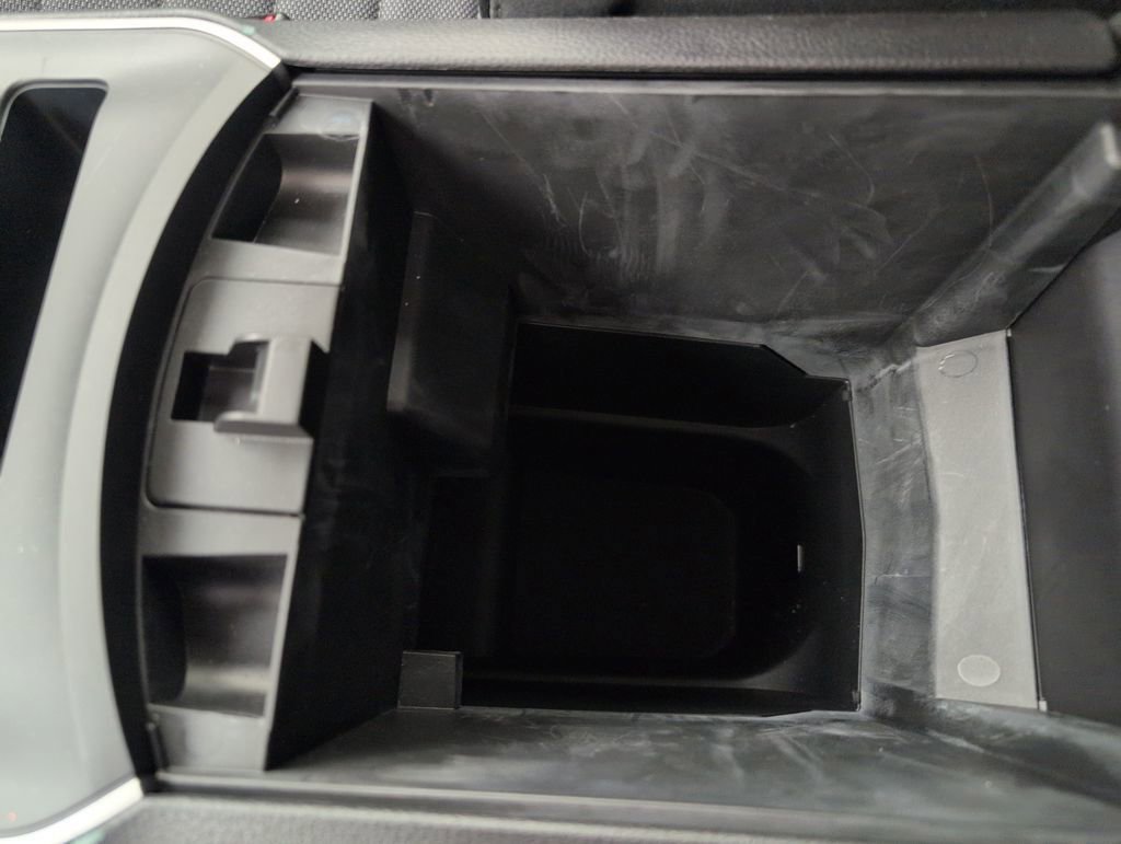 Used 2024 Ford Edge SE image 43