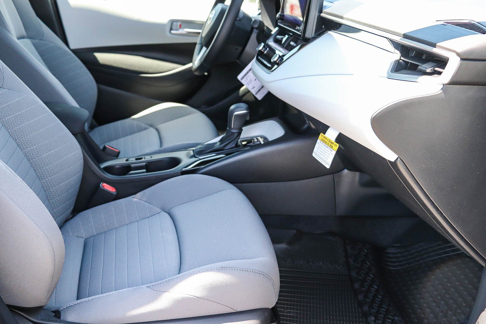 New 2026 Toyota Corolla SE FWD image 17