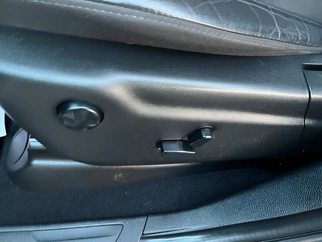 Used 2020 Jeep Grand Cherokee Altitude image 11