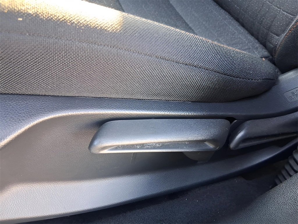 Used 2025 Honda HR-V Sport image 11