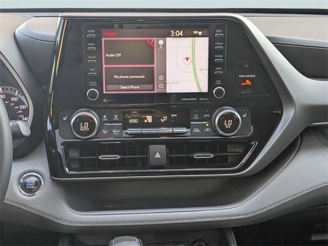 Used 2022 Toyota Highlander XLE image 19