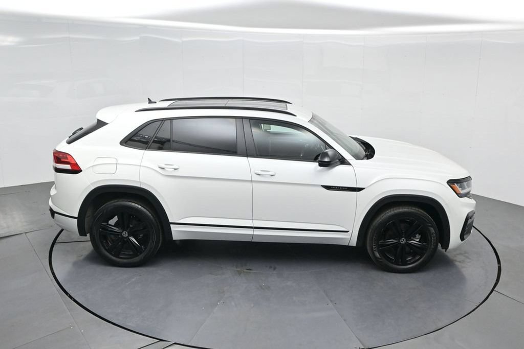 Used 2023 Volkswagen Atlas Cross Sport SEL R-Line AWD/4WD image 58