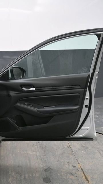 Used 2021 Nissan Altima 2.5 S FWD image 9