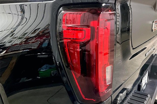 Used 2023 GMC Sierra 1500 AT4X w/ AT4X AEV Edition image 8