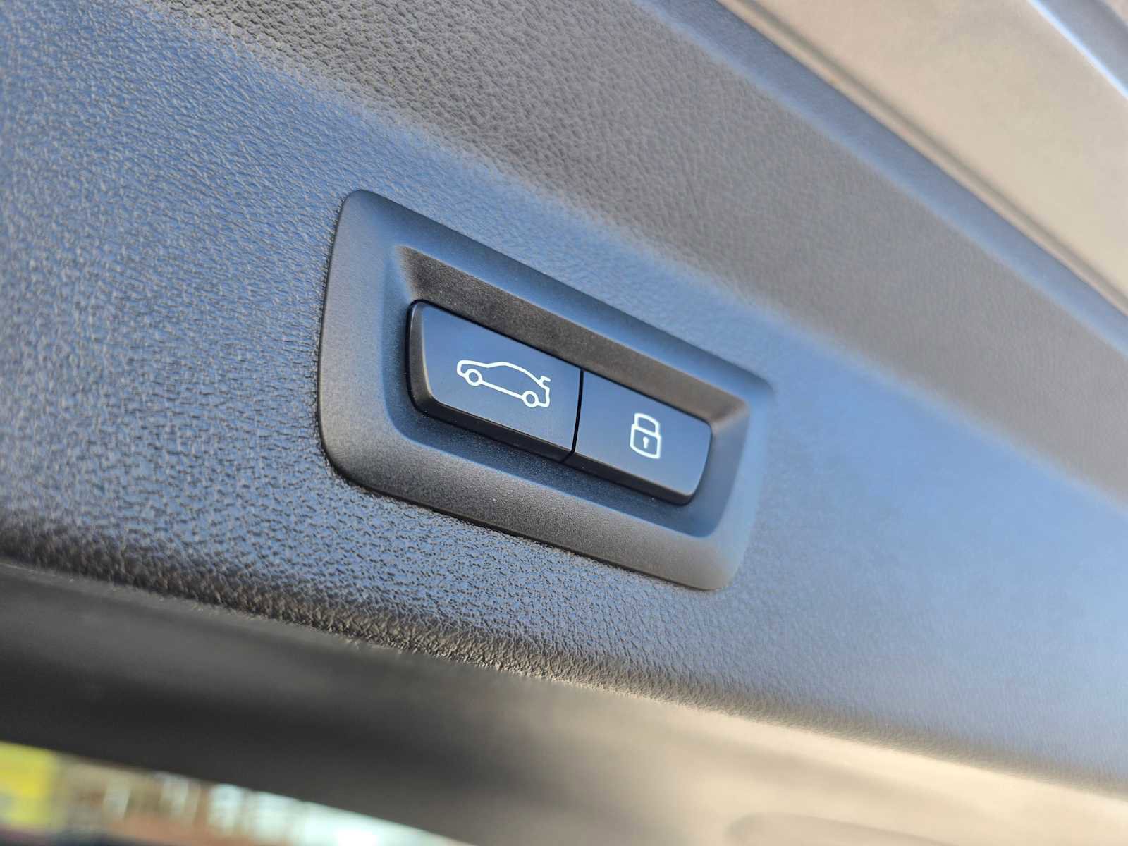 Used 2024 BMW X3 sDrive30i w/ Convenience Package image 18