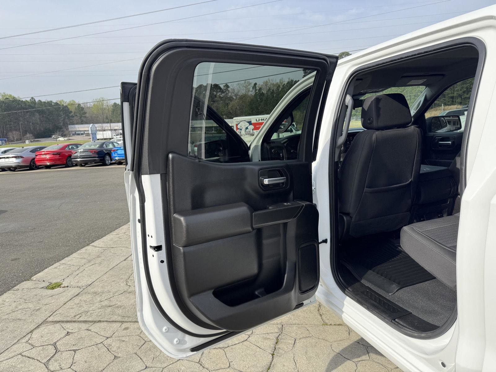 Used 2023 Chevrolet Silverado 1500 Custom image 8