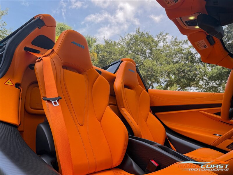 Used 2022 McLaren 765LT RWD image 34