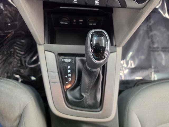 Used 2017 Hyundai Elantra SE FWD image 17