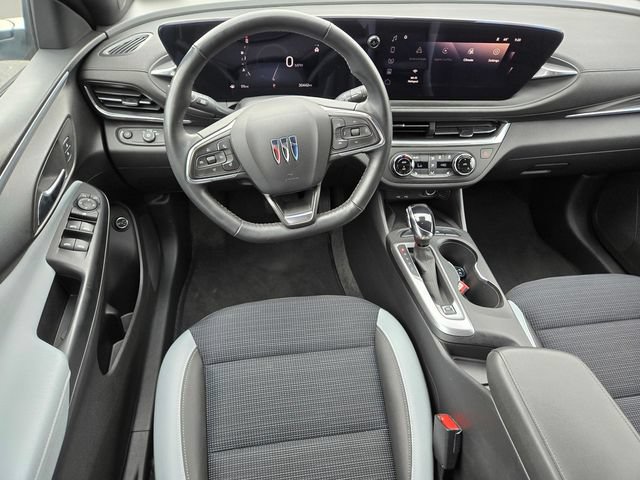 Used 2024 Buick Envista Preferred w/ Convenience I Package FWD image 11