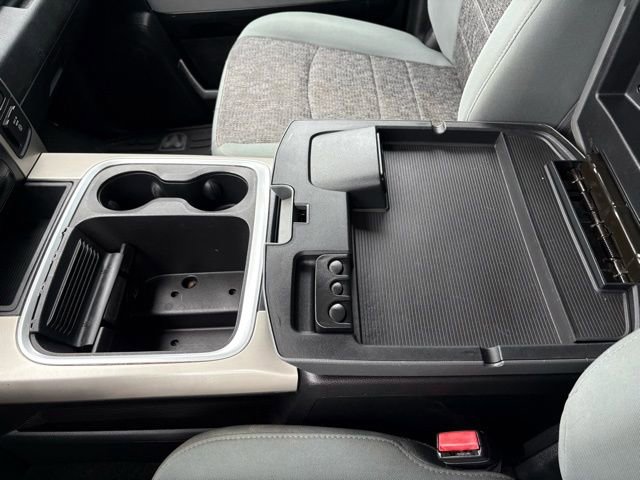 Used 2018 RAM 1500 SLT image 15