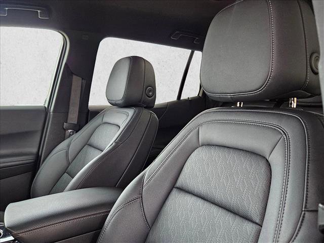 Used 2025 Chevrolet Equinox LT w/ Convenience Package II image 18