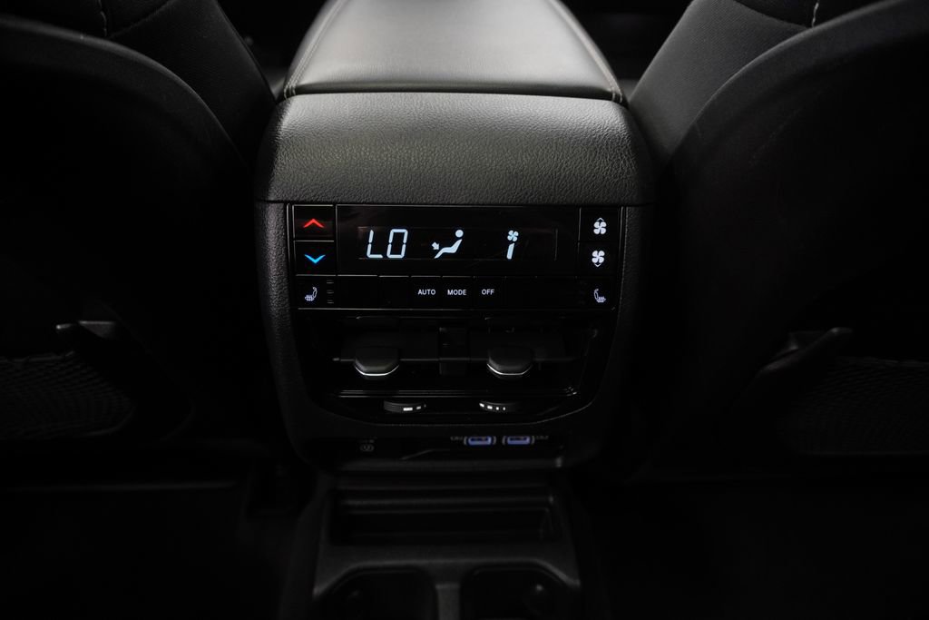 Certified 2023 Jeep Grand Cherokee L Limited image 27