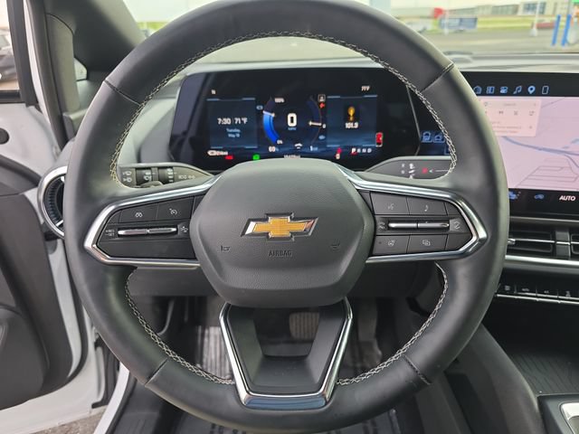 Used 2025 Chevrolet Equinox EV LT w/ Comfort Package AWD/4WD image 15