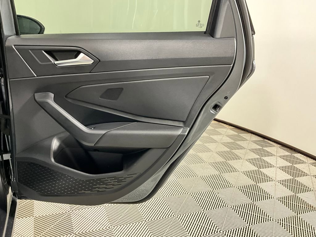 Used 2021 Volkswagen Jetta R-Line image 24