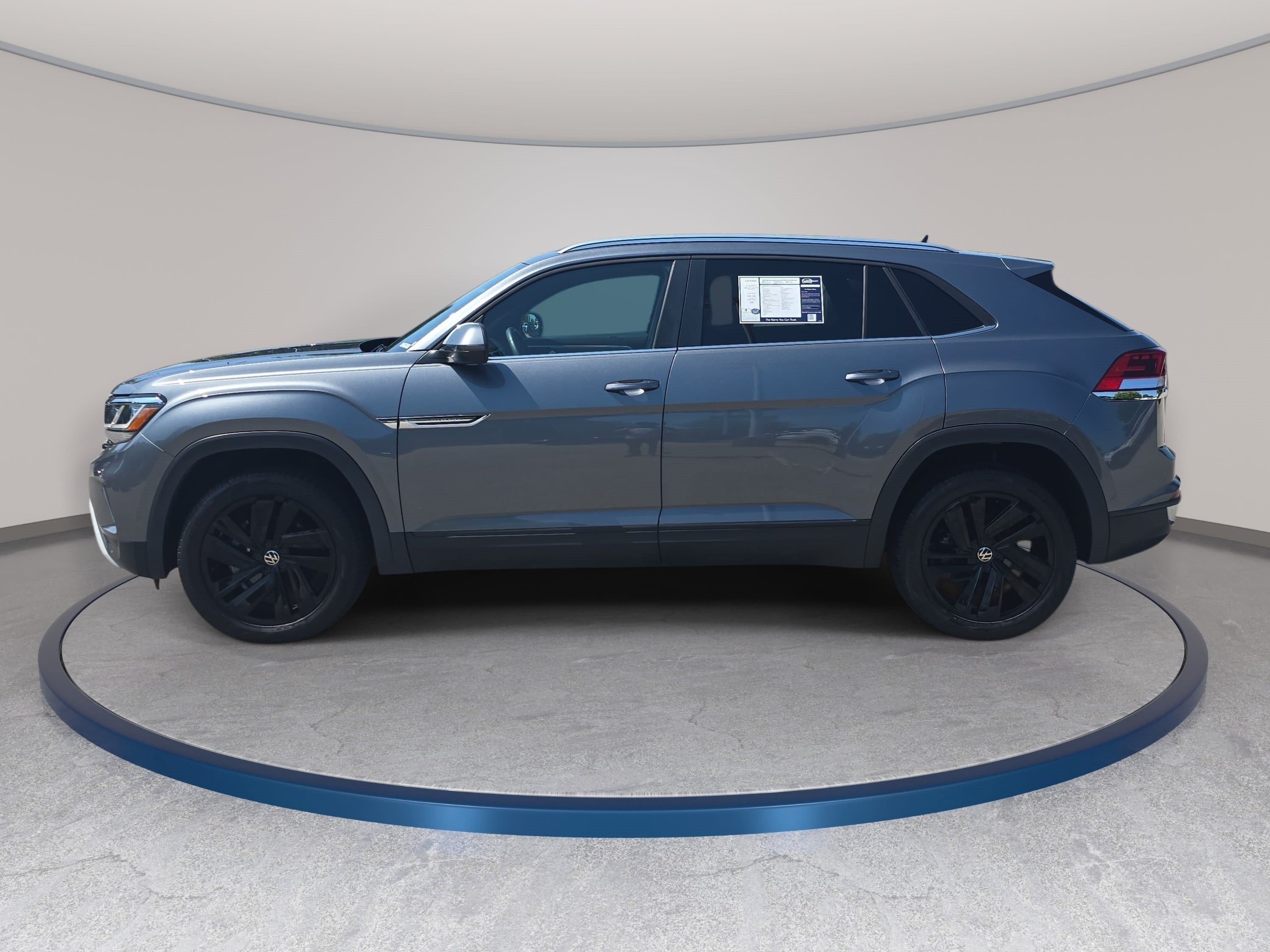 Used 2023 Volkswagen Atlas Cross Sport SE w/ Panoramic Sunroof Package FWD image 7