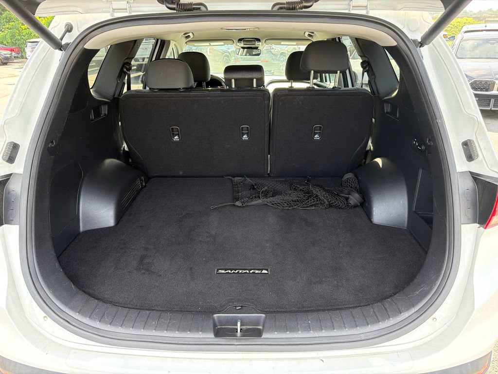 Used 2022 Hyundai Santa Fe SEL w/ Convenience Package FWD image 18