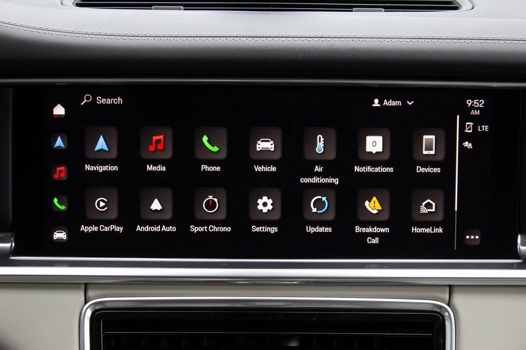 Used 2023 Porsche Panamera GTS w/ Premium Package image 16